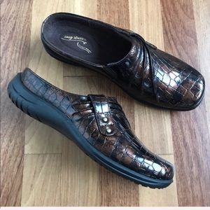 Easy Street Women’s Brown Holly Mule Shoes Size 8